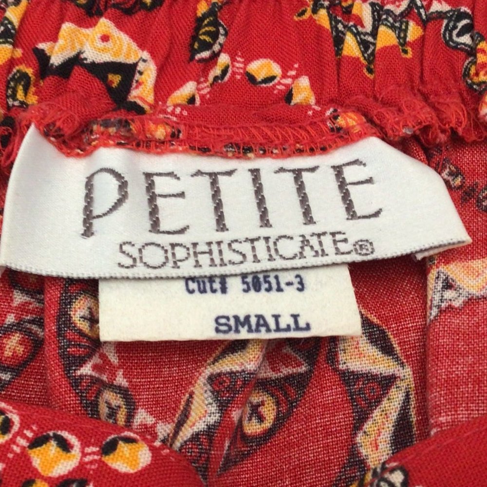 Petite Sophisticate - Red skirt with circles and triangles of yellow and black - Picture 8 of 10